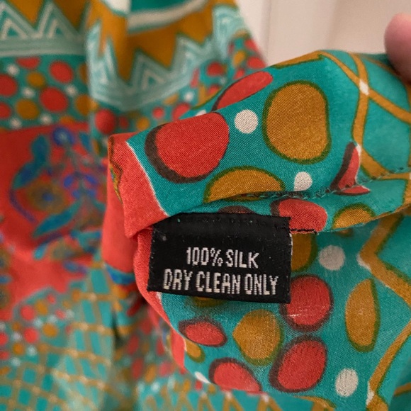 Green Tolani Silk Tunic - Picture 4 of 4